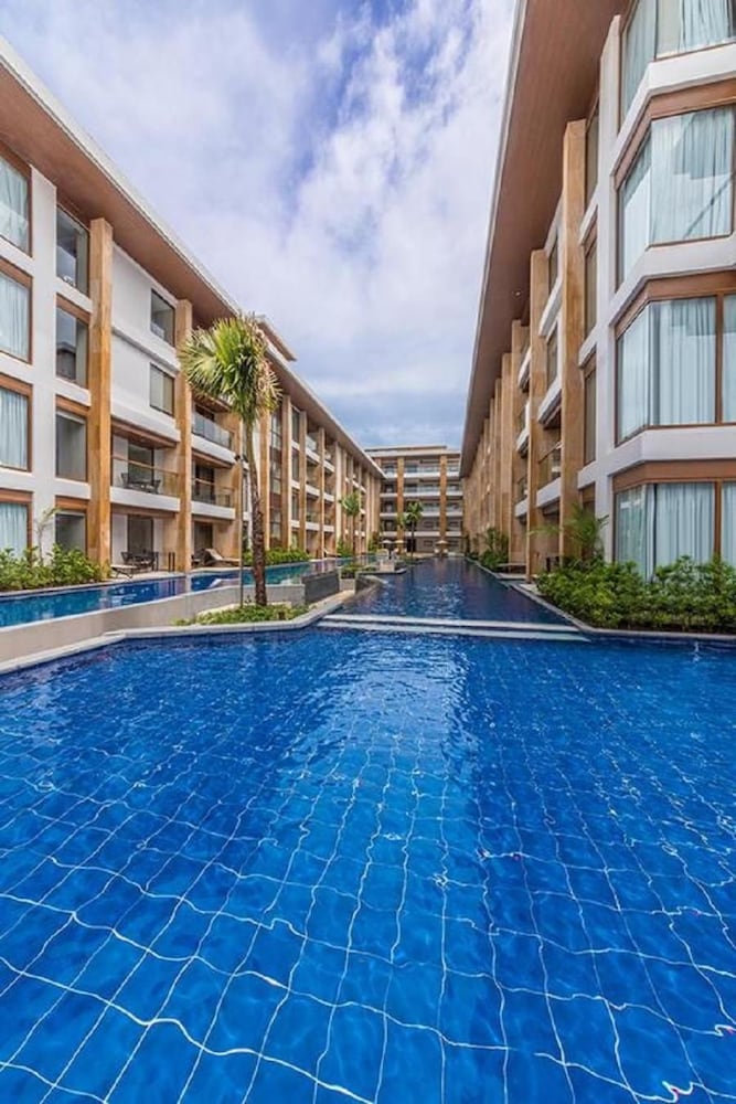 Henann Crystal Sands Resort 37/40
