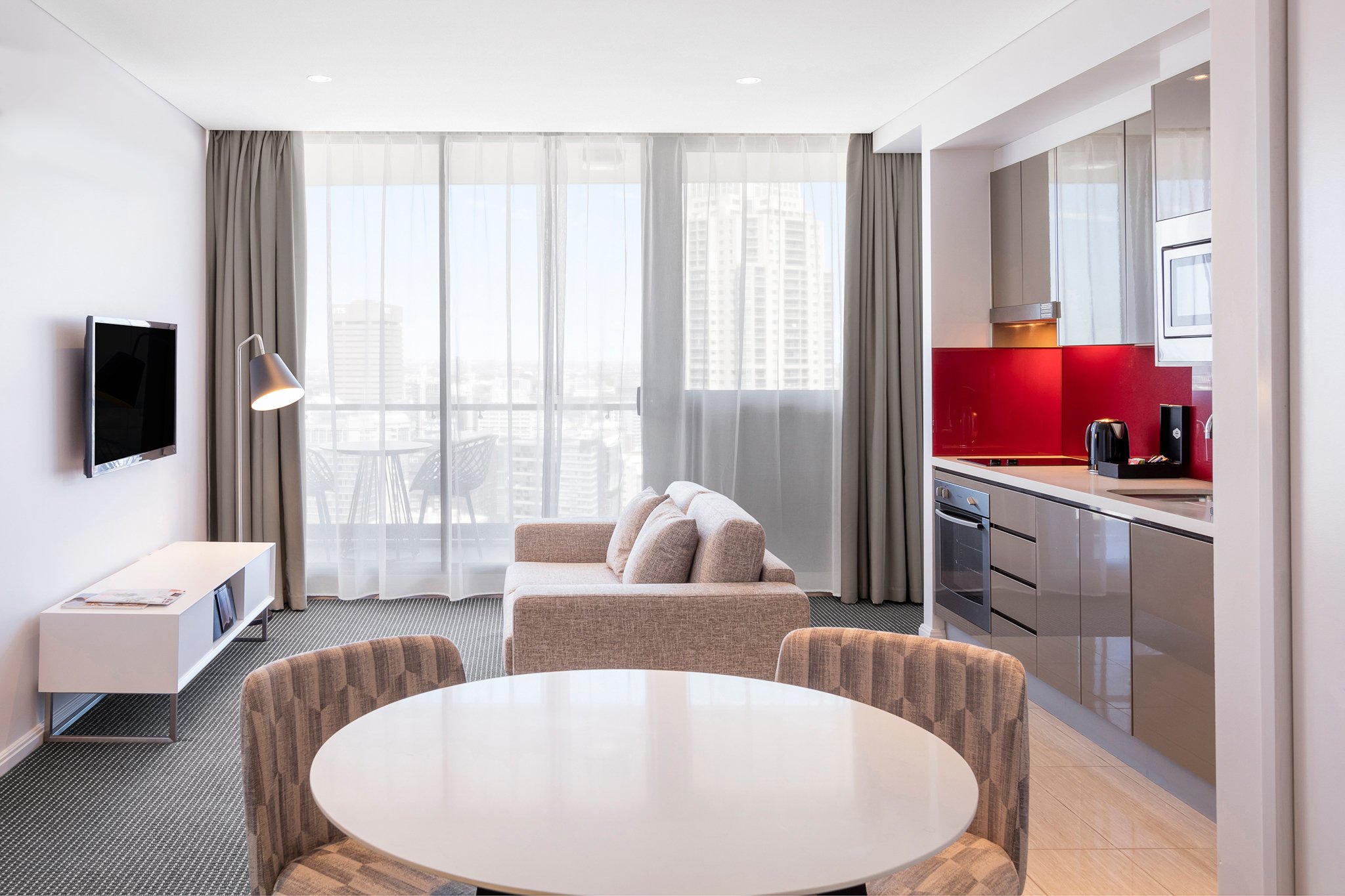Meriton Suites Campbell Street 14/17