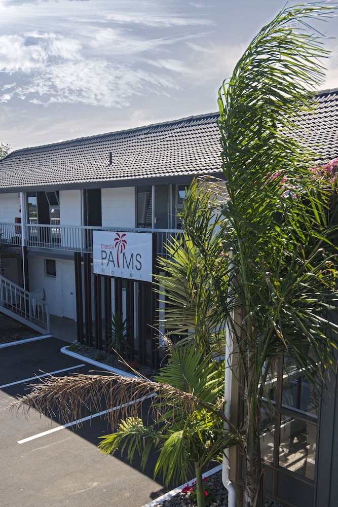 Ellerslie Palms Motel 1/68