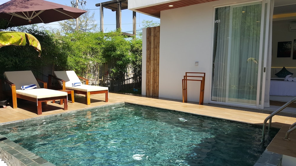 Sahaa Beach Resort 45/48