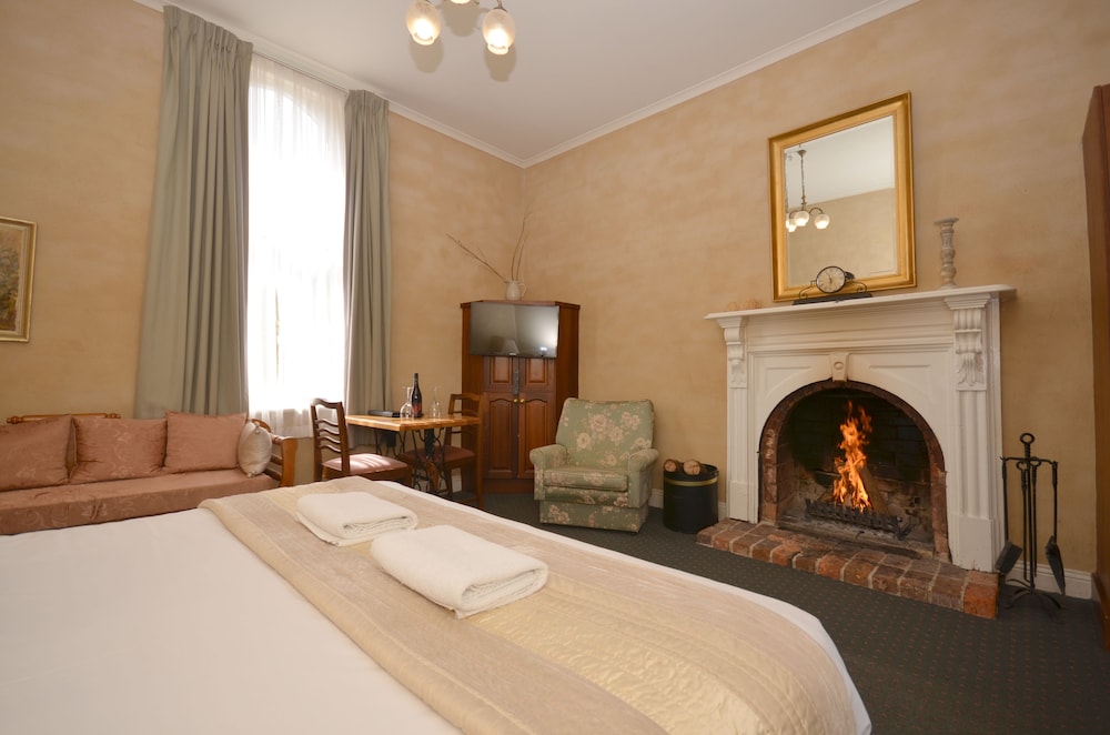 Central Springs Inn 19/28