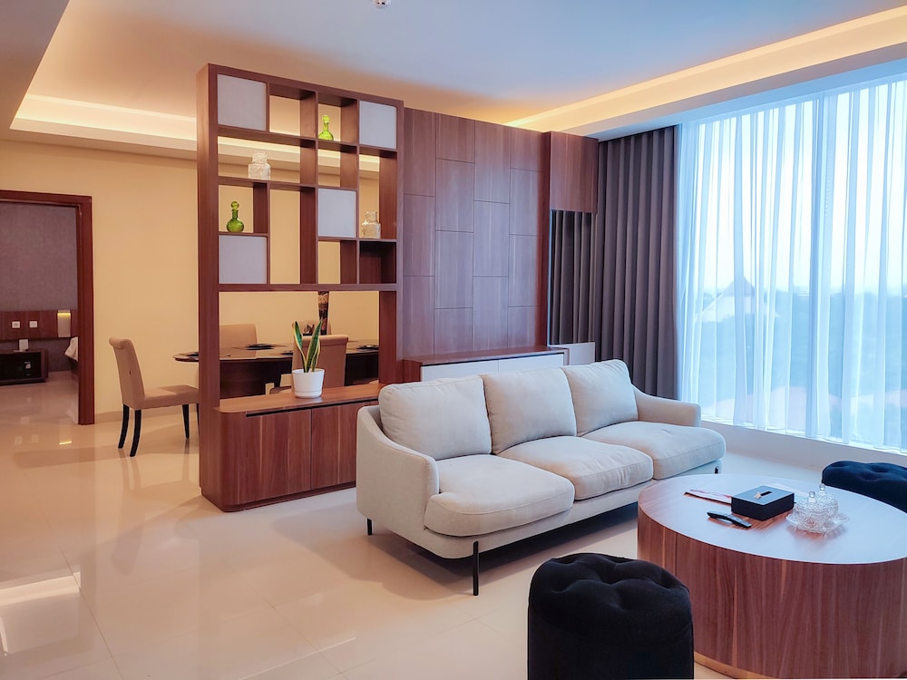 Unhas Hotel and Convention 26/50