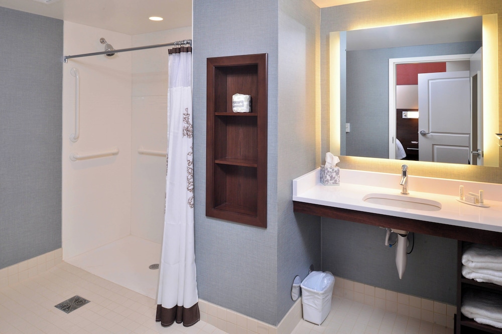 RESIDENCE INN EAST LANSING 36/36