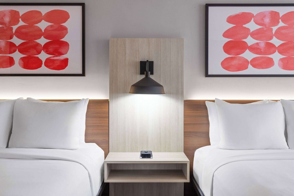 Hawthorn Extended Stay by Wyndham Columbia / Ft. Jackson 18/55