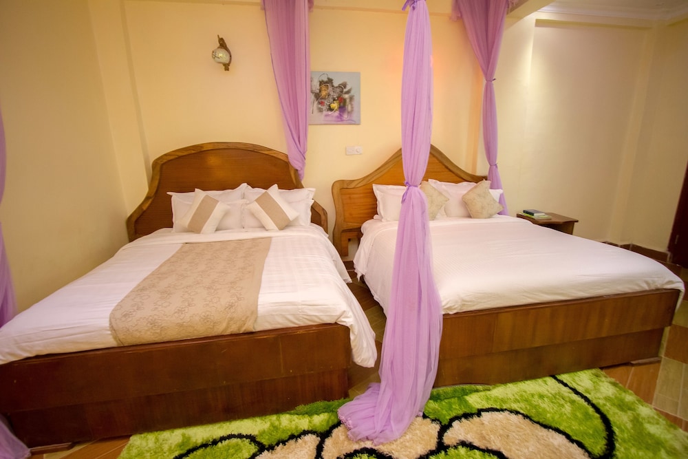Aturukan Hotel 9/50