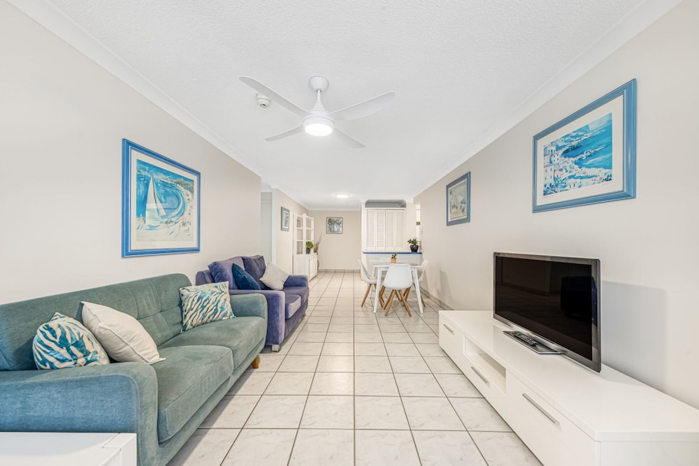 ELOUERA TOWER BEACHFRONT APARTMENTS 43/69