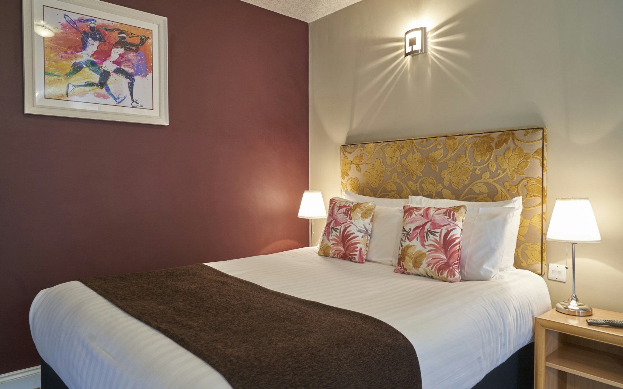Antoinette Hotel Wimbledon 8/48