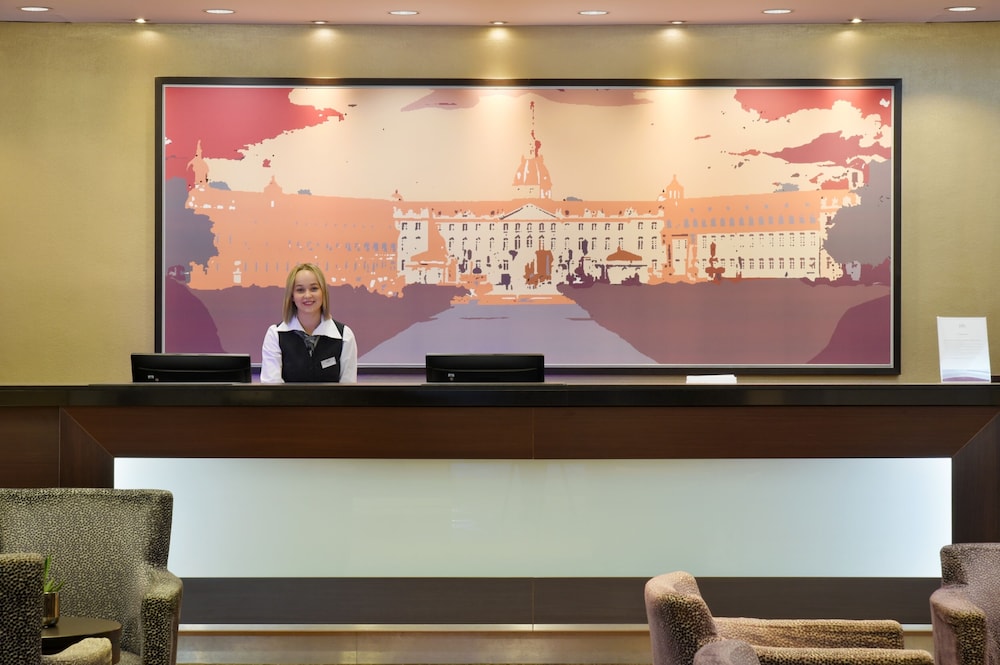 The Q - Quadro City Hotel 20/40