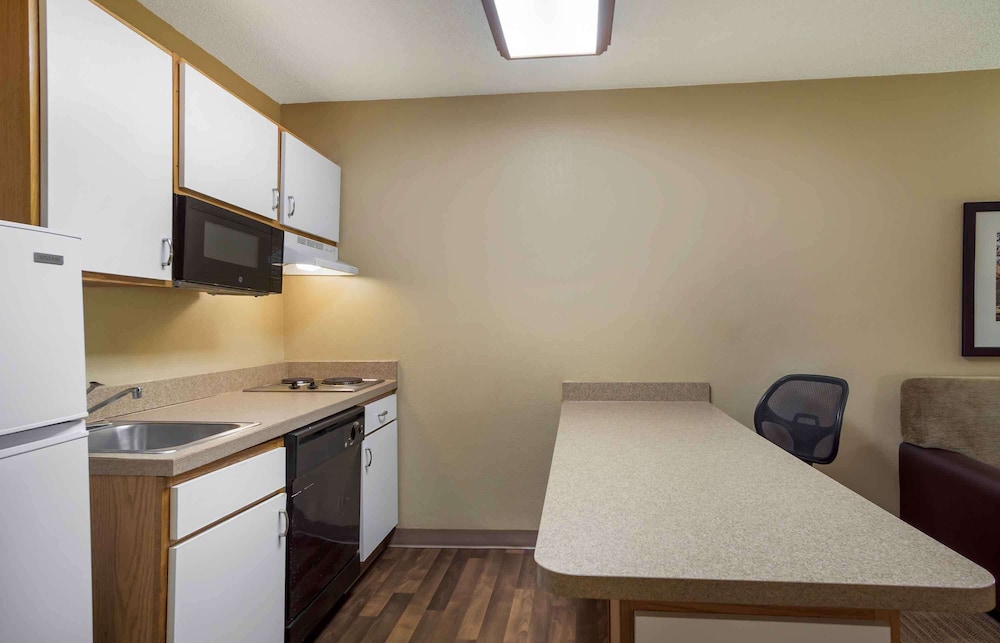 Extended Stay America - Providence - Airport 28/45