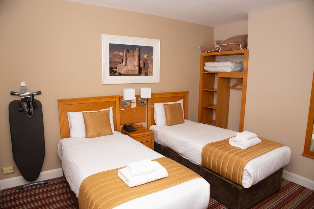 Belmore Court & Motel 26/50