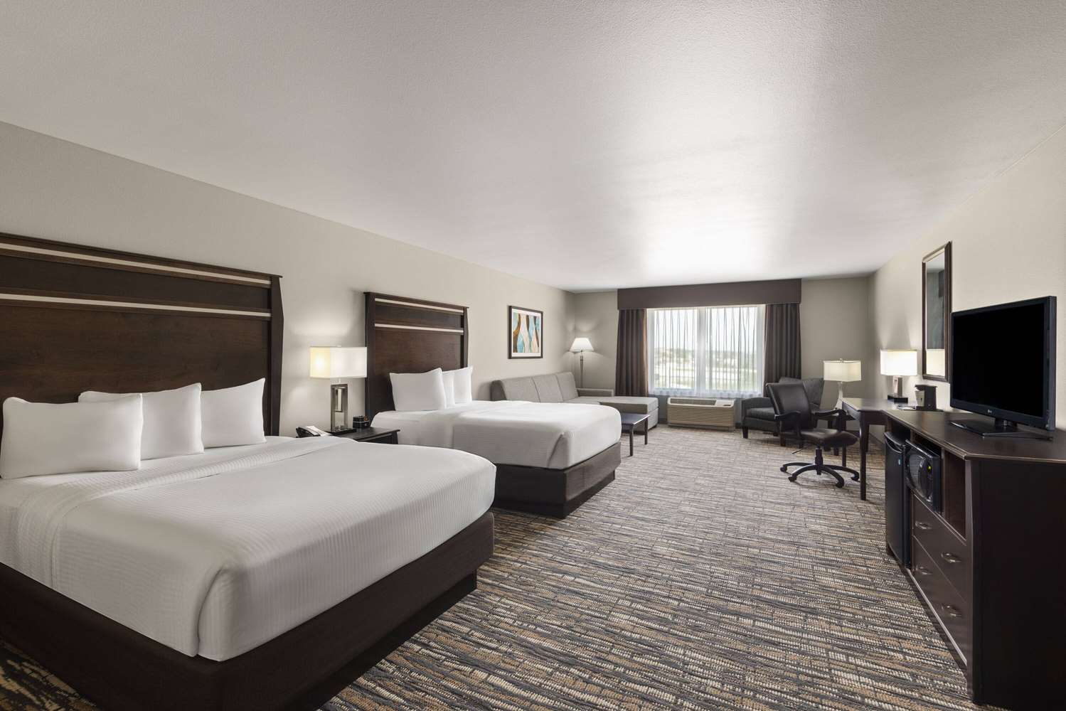 La Quinta Inn Suites By Wyndham Sioux Falls 17/55