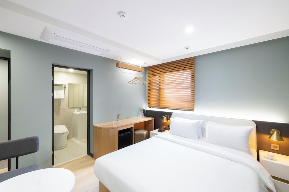 Busan H-Avenue Hotel Seomyeon Station 29/58