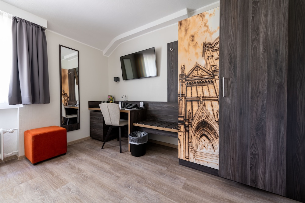 Art Hotel Aachen 28/41