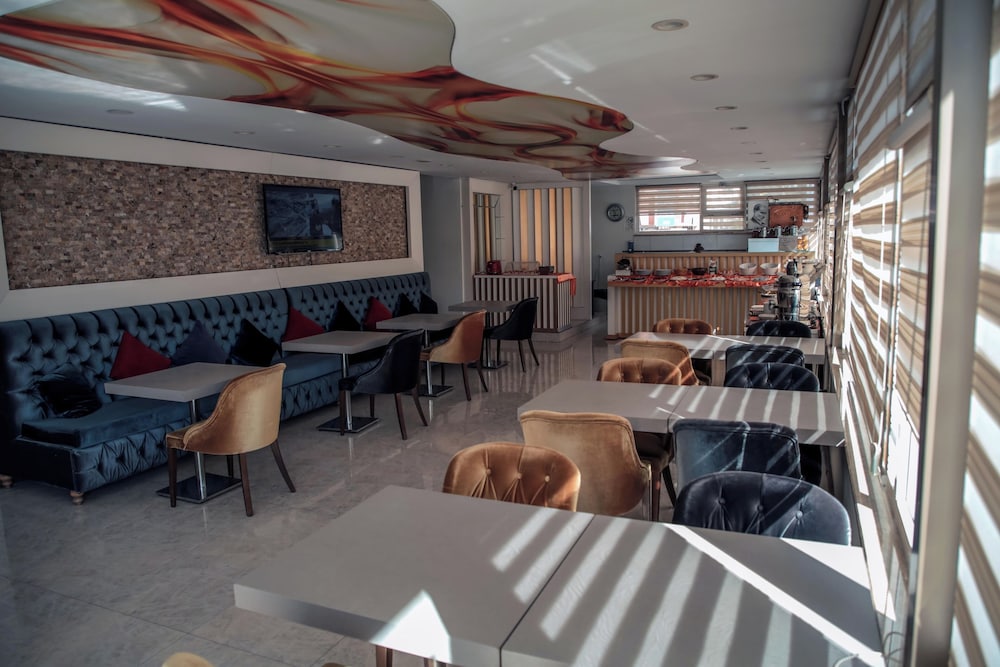 Hotel Mandalin 34/50