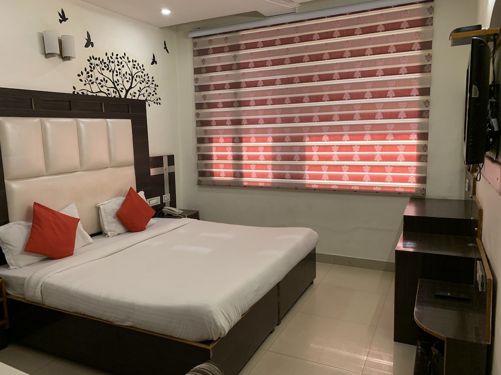 Hotel Citi Heights 13/41