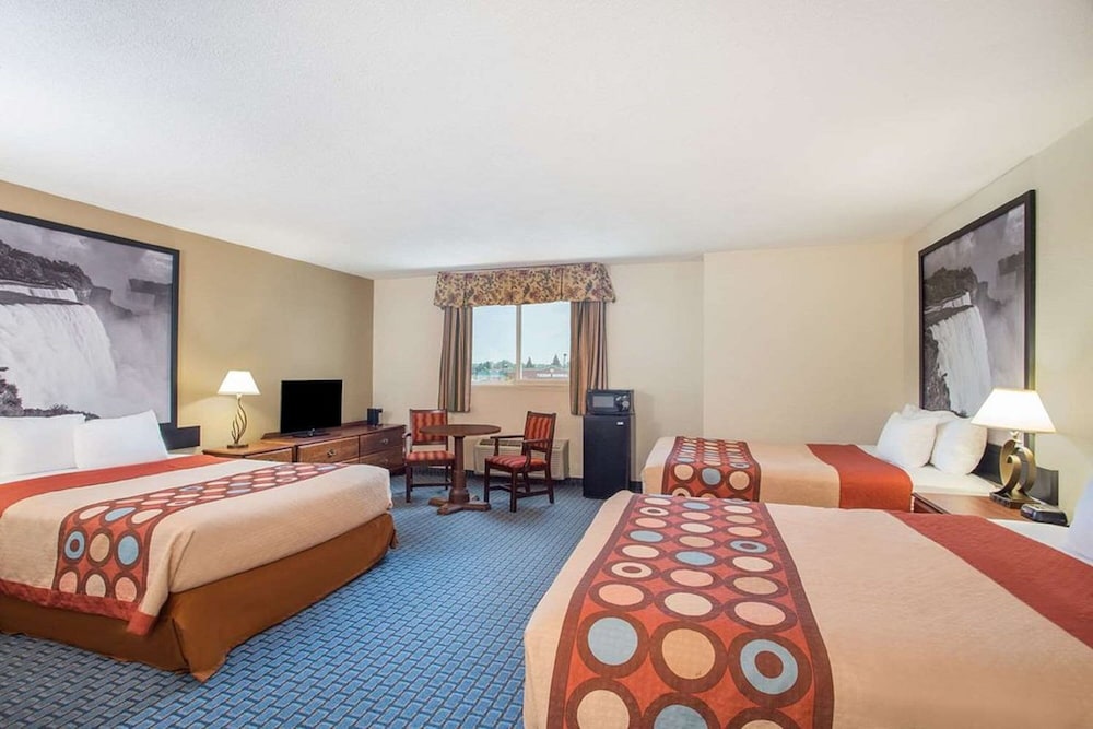 FairBridge Inn Express Williamsville 14/35