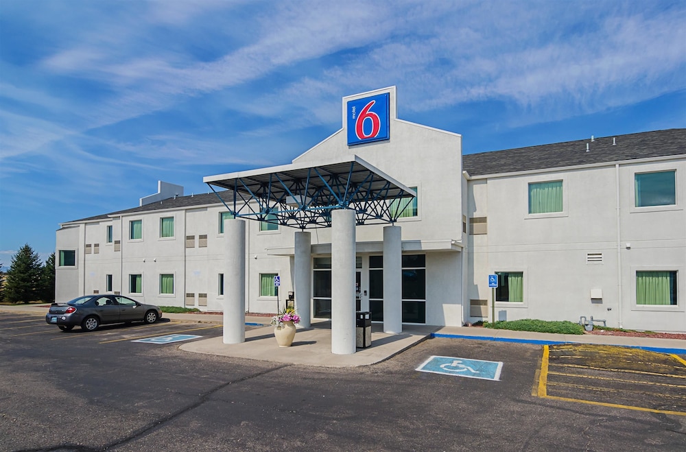 Motel6 Wheatland, WY 47/58