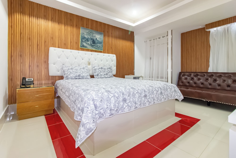 La Casona Dorada 35/56