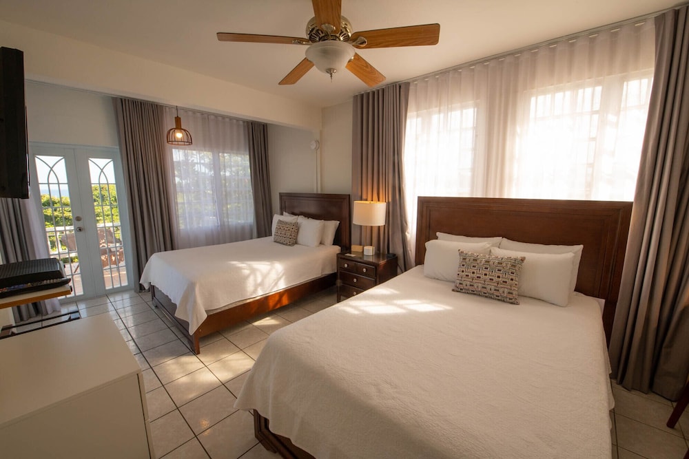 The Lazy Parrot Inn Amp Mini Resort 23/69