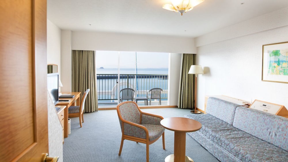 HOTEL LIMANI 34/64
