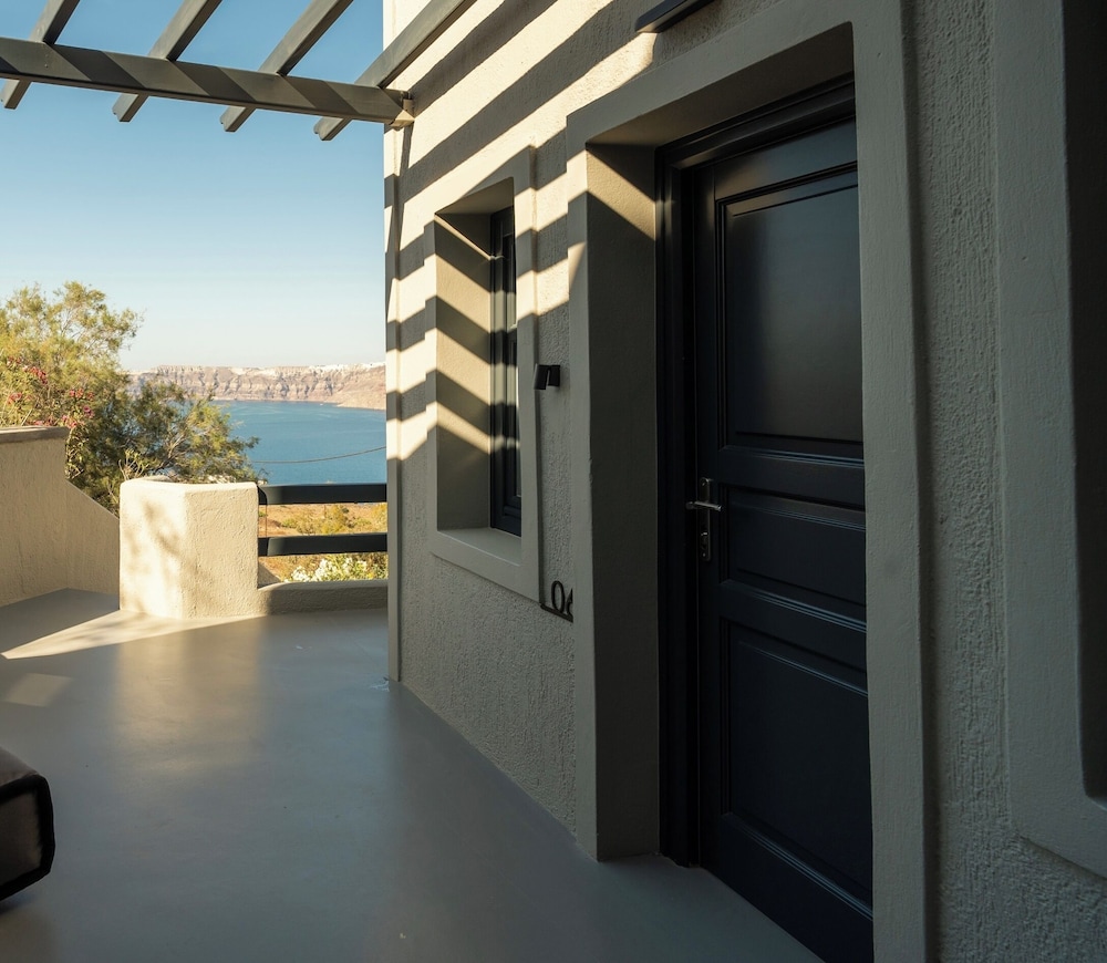 Black Diamond Suites Adults Only 21/50