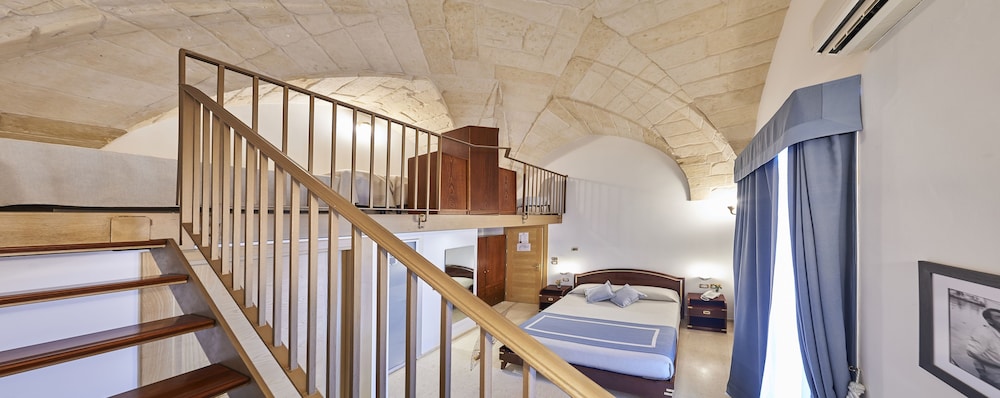 Corte di Nettuno - CDSHotels 40/65