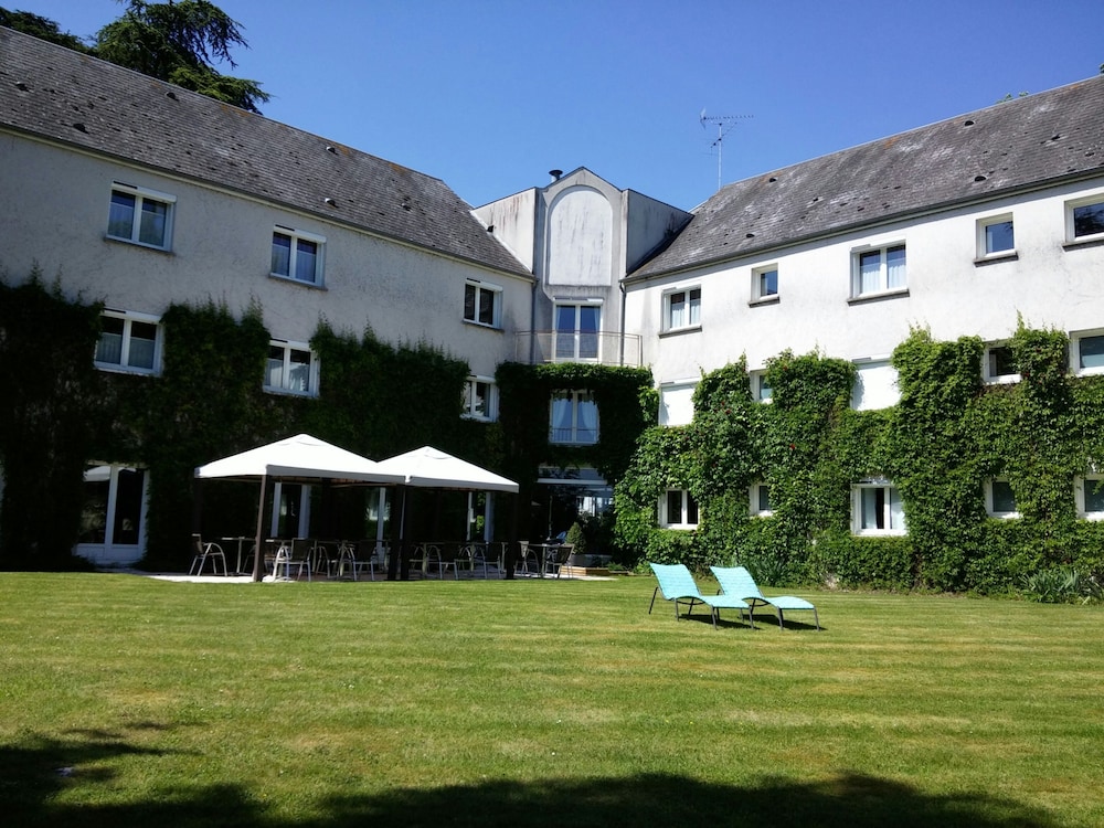Orleans Parc Hotel 66/73