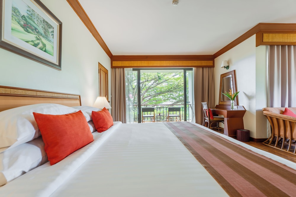 Maneechan Resort 18/75