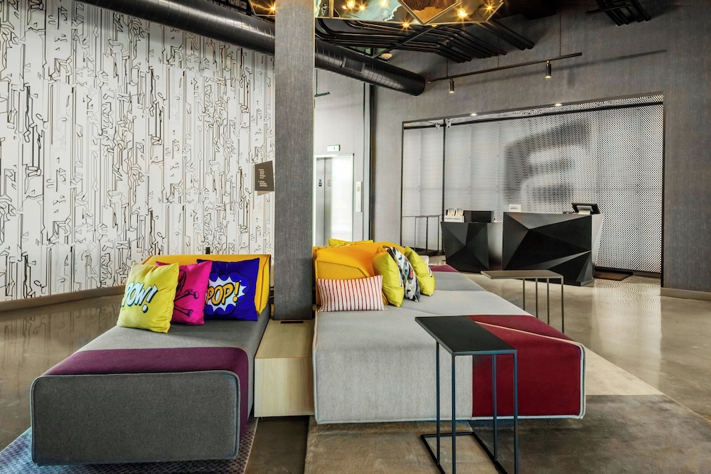 Aloft Dallas Arlington 21/34