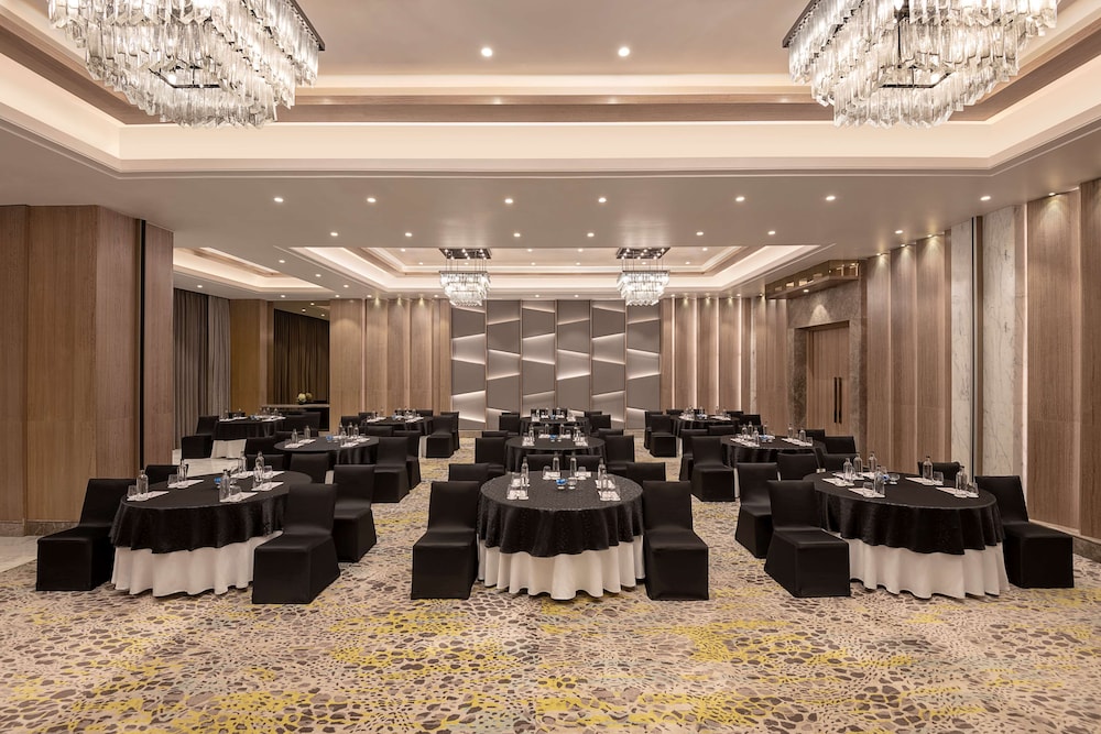Radisson Mumbai Andheri MIDC 59/65