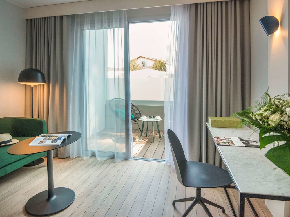 Mercure Ajaccio Centre 63/76