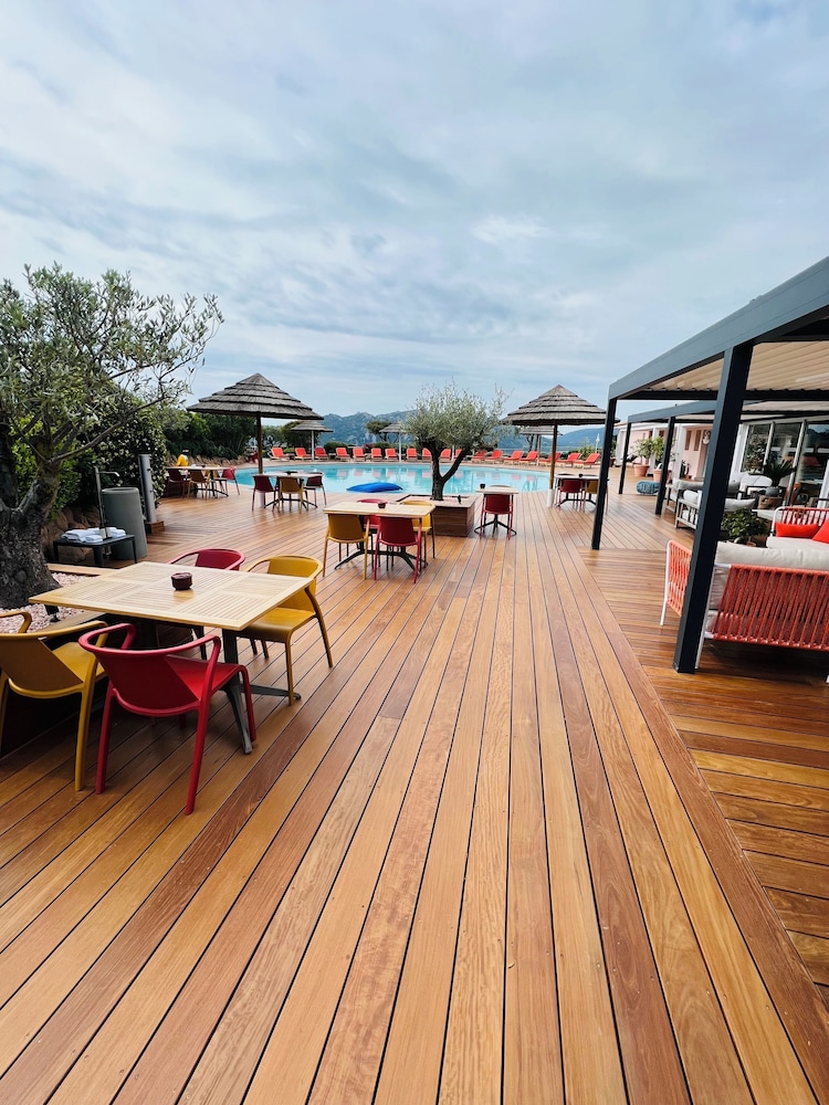 Alivi Di Santa Giulia Hotel 36/50