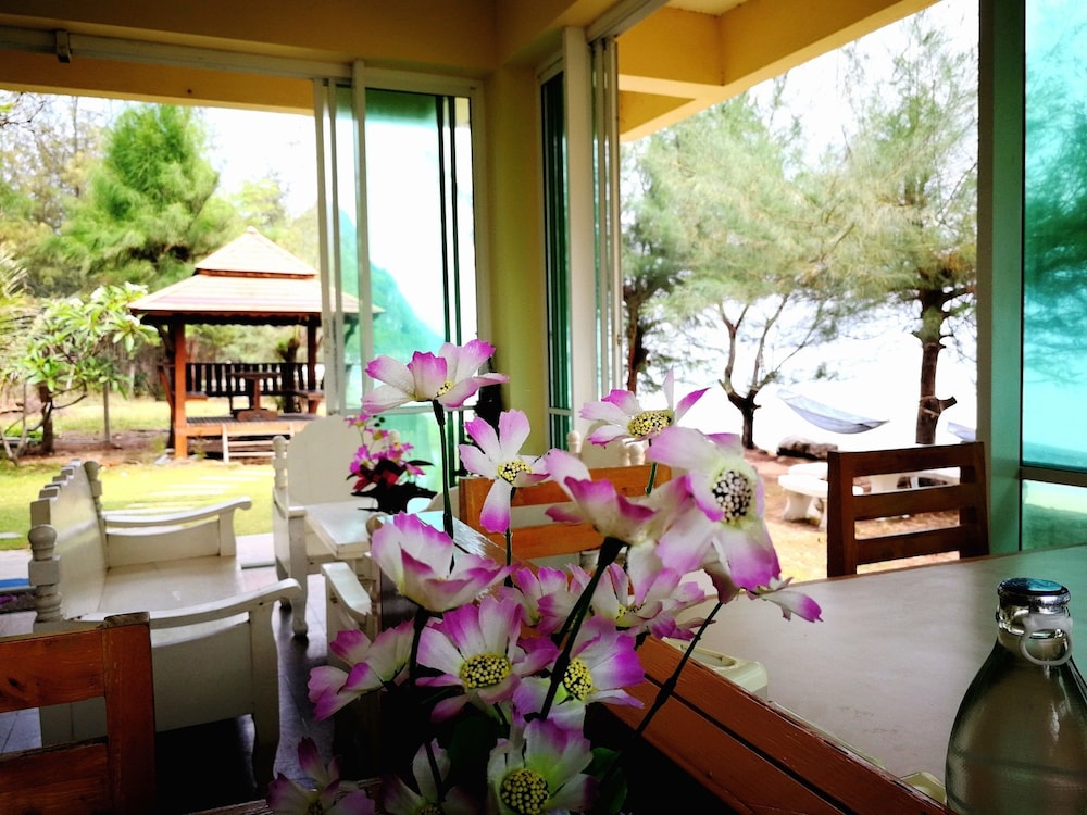Aow Noi Sea View Resort 18/50