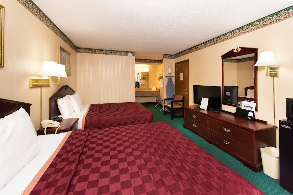 Ozarka Lodge Eureka Springs 11/28