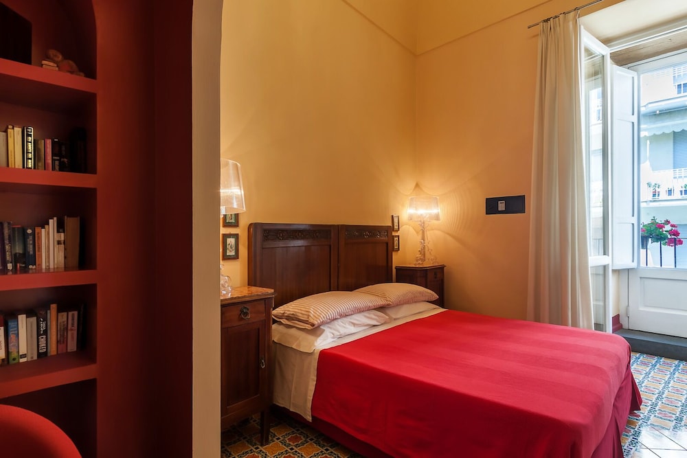 Casa Astarita 8/44