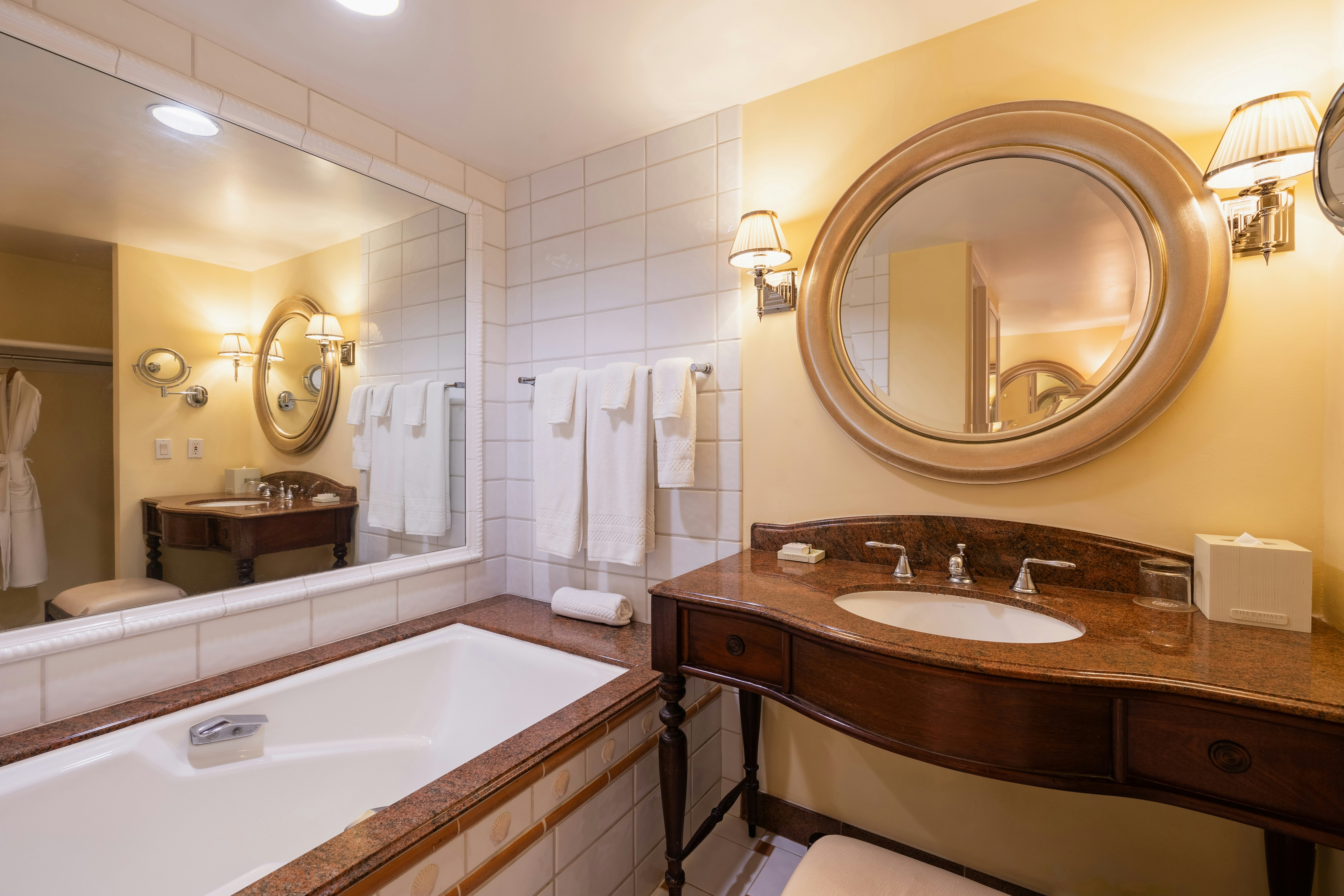 The Kahala Hotel and Resort 77/80