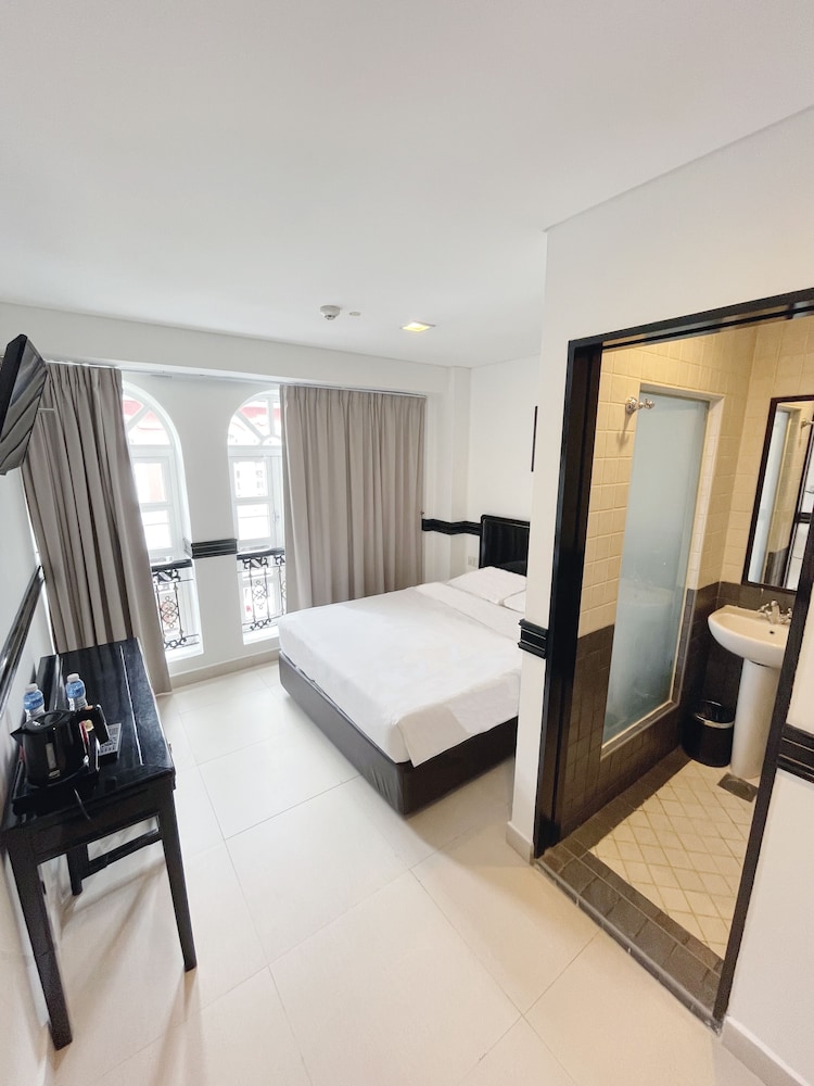 The Snooze Hotel Marine Parade (Ex Le Peranakan Hotel) 14/40