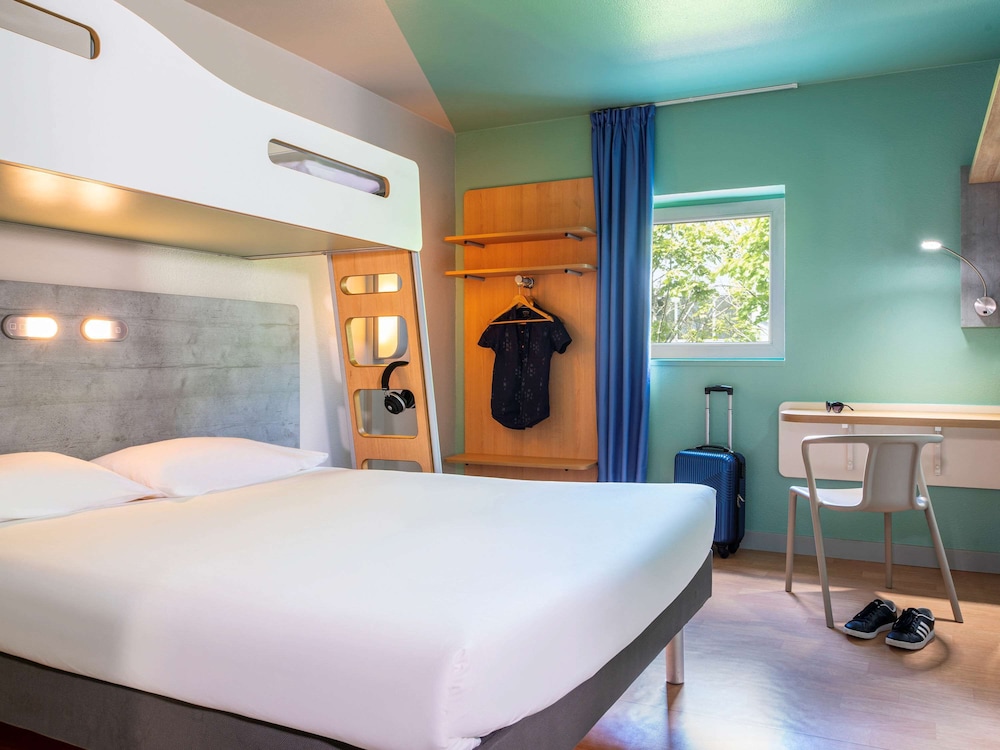 Ibis Budget Grigny Centre 28/40