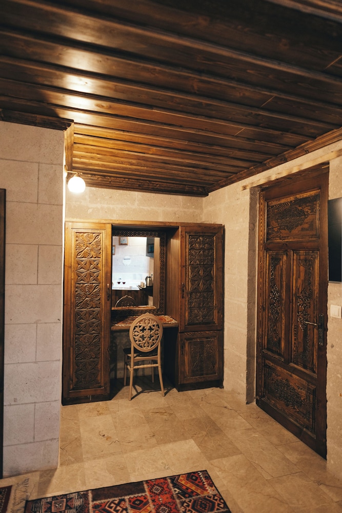 Goreme Valley Cave House 24/50