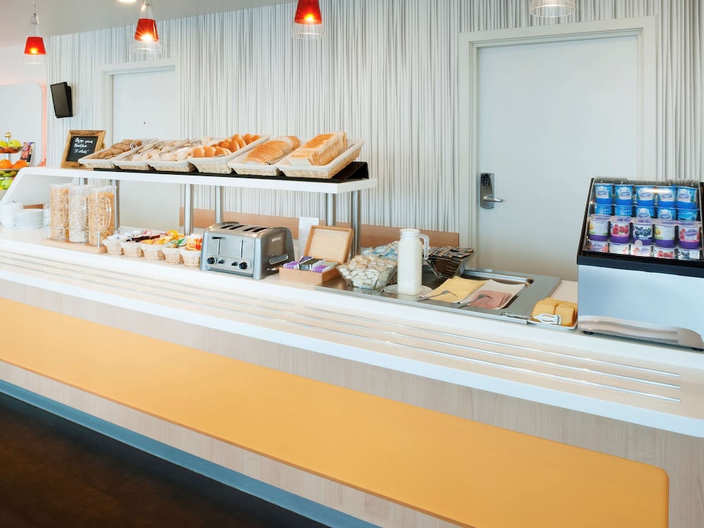 Ibis Budget Brussels South Ruisbroek 18/67
