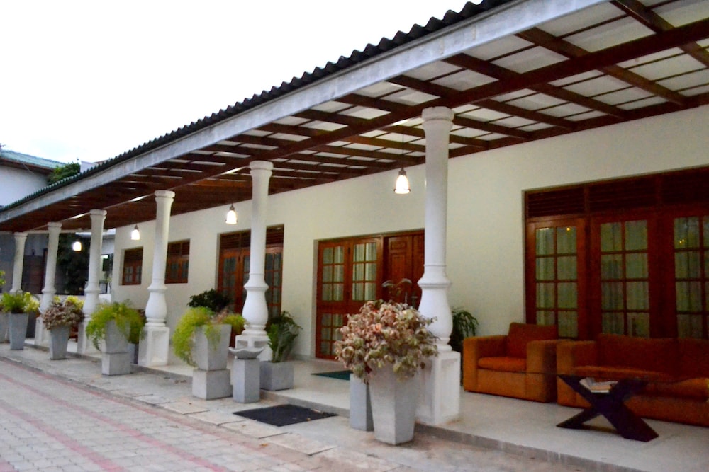 Capital Regency Hotel 5/44