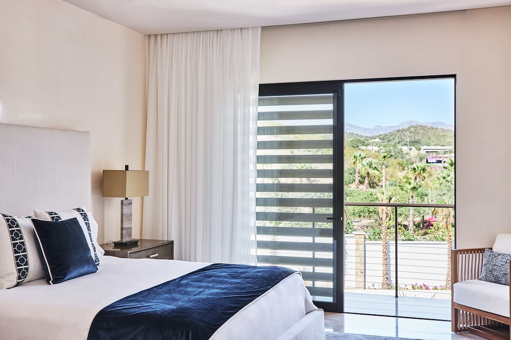 3 Bedrooms, Loft, Villa, 2 King Beds, 2 Queen Beds, with Pool