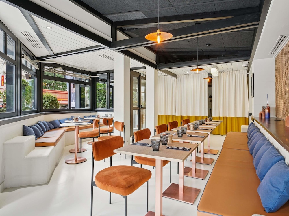 Ibis Paris Porte dOrleans 48/75