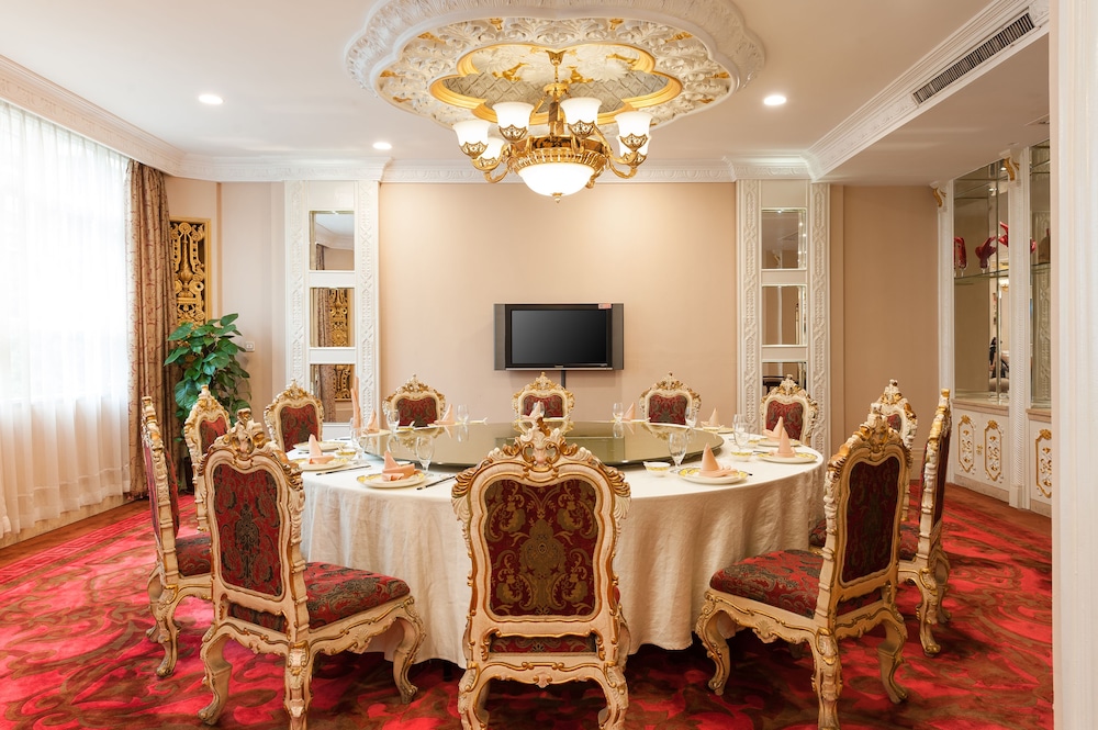Nan Yang Royal Hotel 39/47