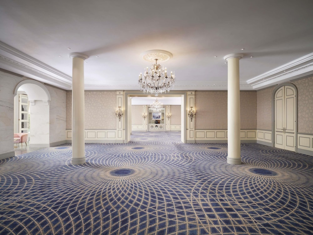 The Savoy Hotel 23/50