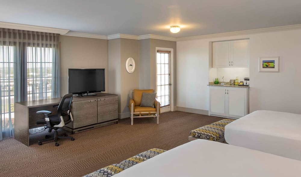 Doubletree By Hilton Austin 21/60