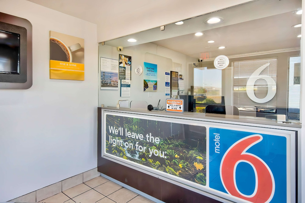 Motel6 Vallejo, CA - Six Flags West 15/64