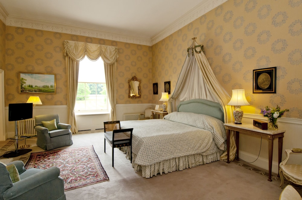 Hartwell House Amp Spa 11/70