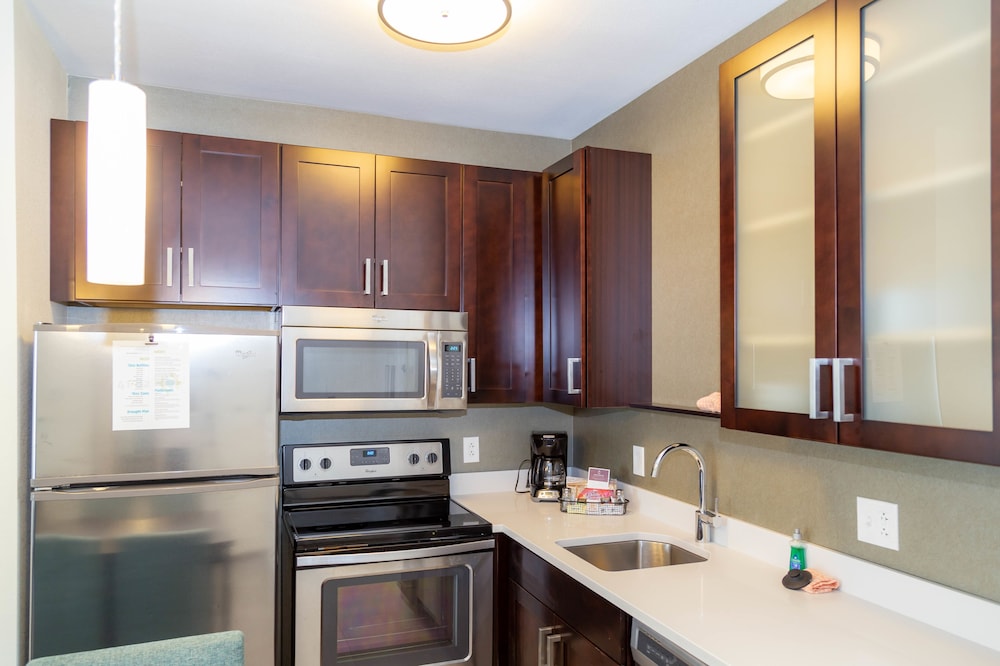 RESIDENCE INN CLEVELAND AVON AT THE EMERALD EVENT CENTER 12/53