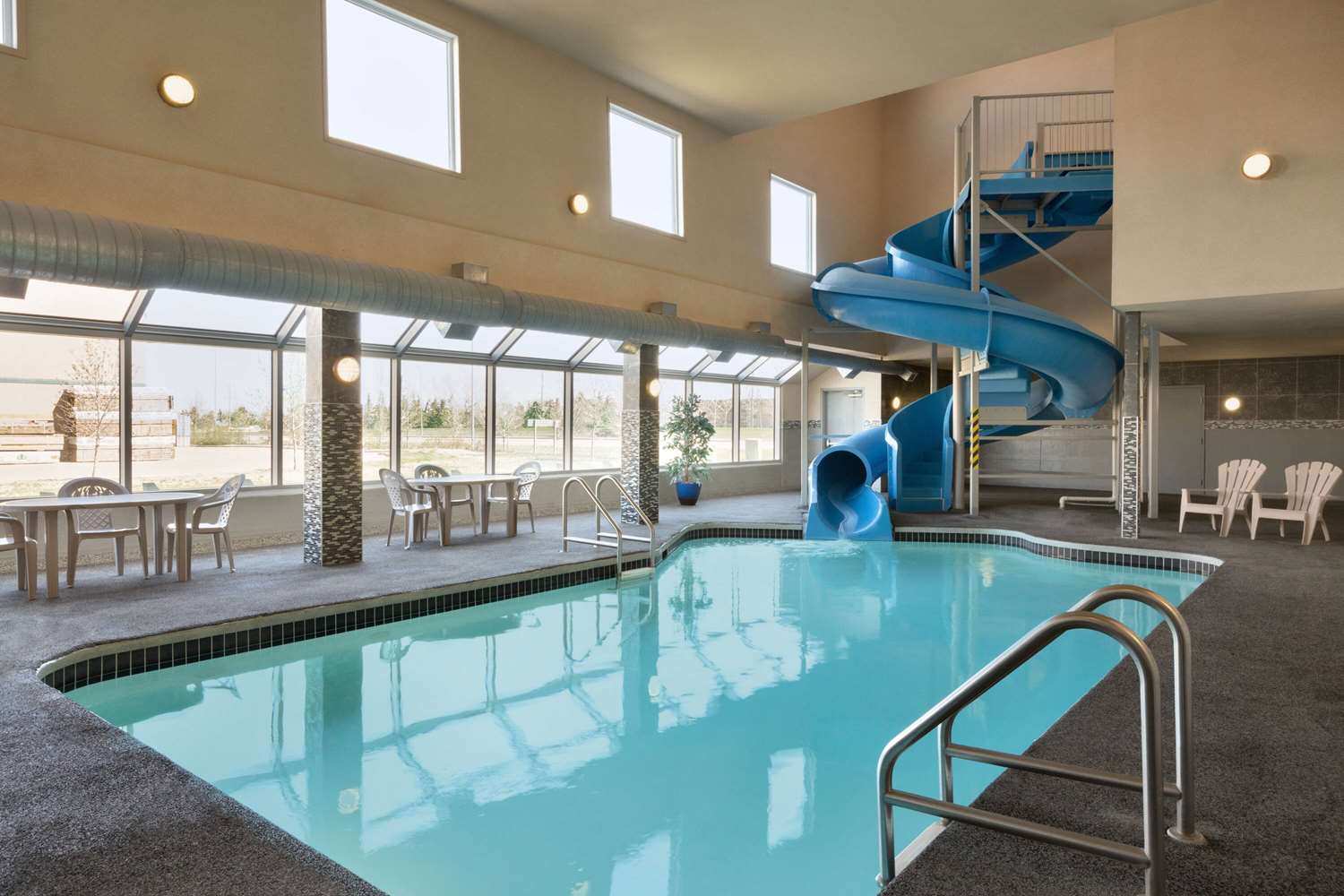 Days Inn by Wyndham Regina Airport West 23/53
